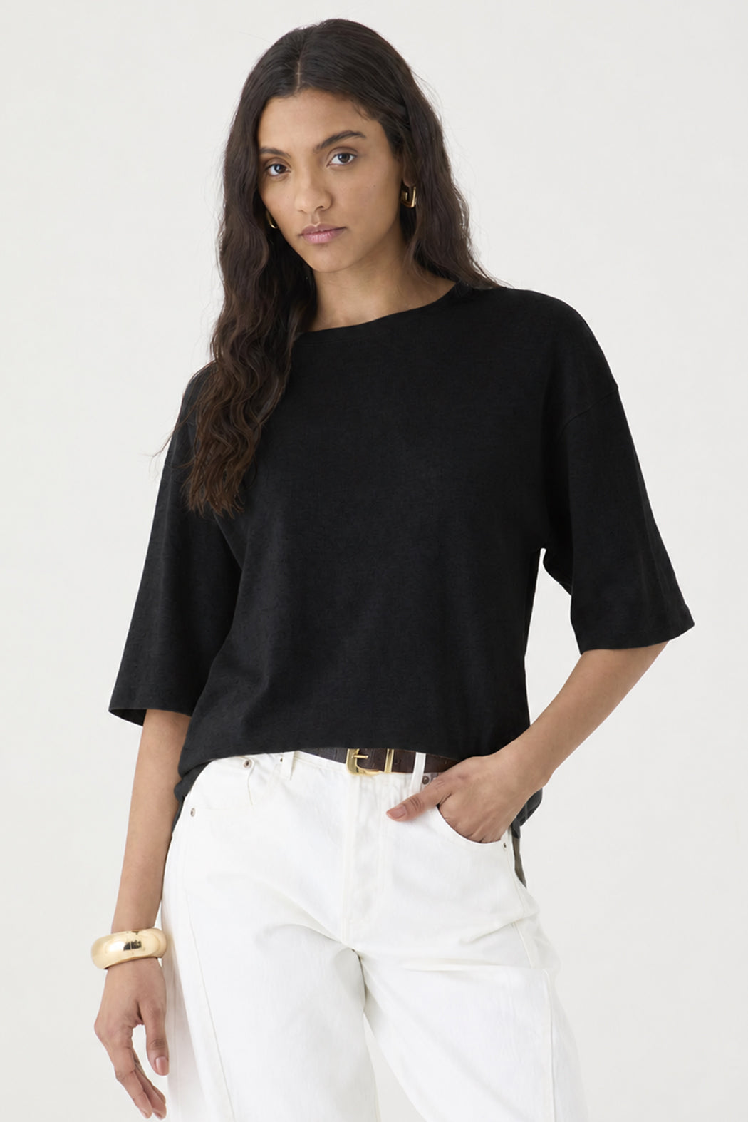 T-shirt Oversized Gola Redonda – Preto