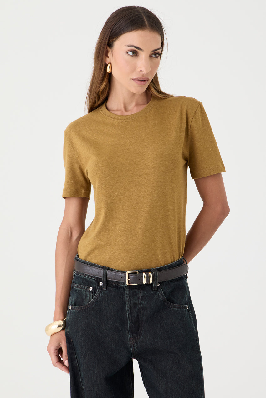 T-shirt Gola Redonda – Caramelo