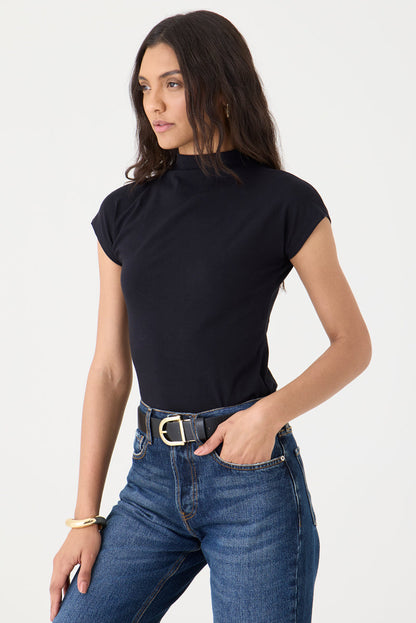 T-shirt Gola Alta – Preta