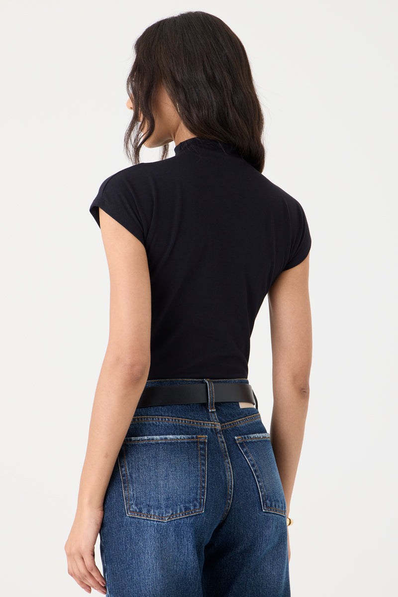 T-shirt Gola Alta – Preta