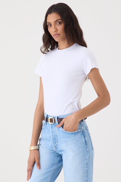 T-shirt Gola Redonda Baby Look – Branca