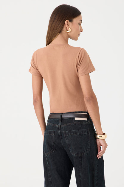 T-shirt Gola Redonda Baby Look – Caramelo